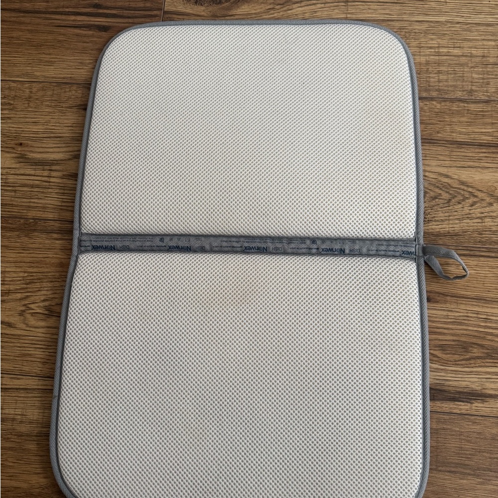 Norwex Drying Mat - Picture 3 of 4